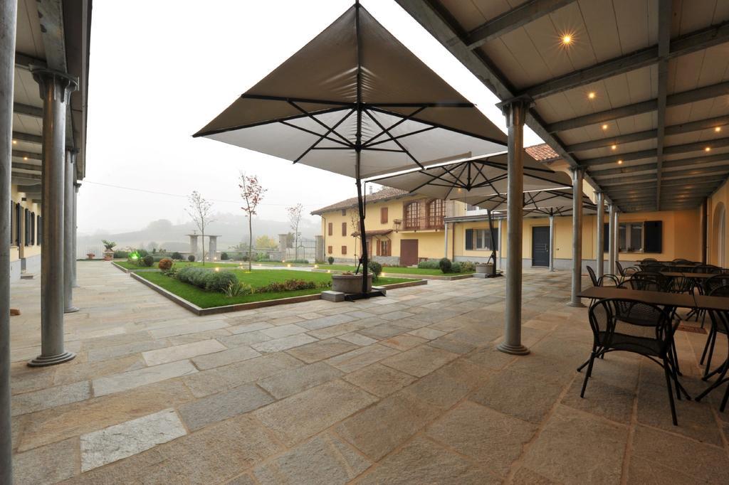Agriturismo Cascina Varie Castagnito Bagian luar foto