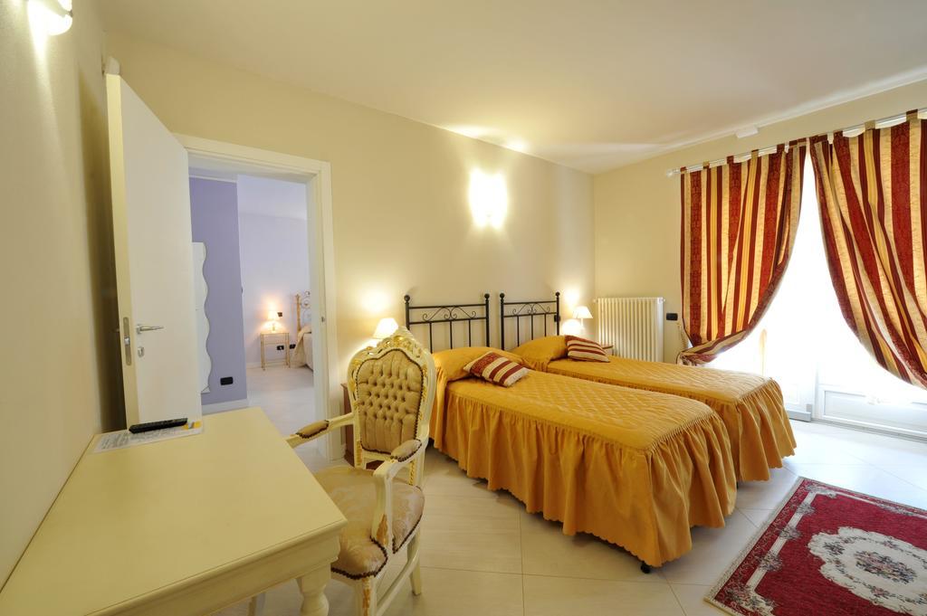 Agriturismo Cascina Varie Castagnito Bagian luar foto