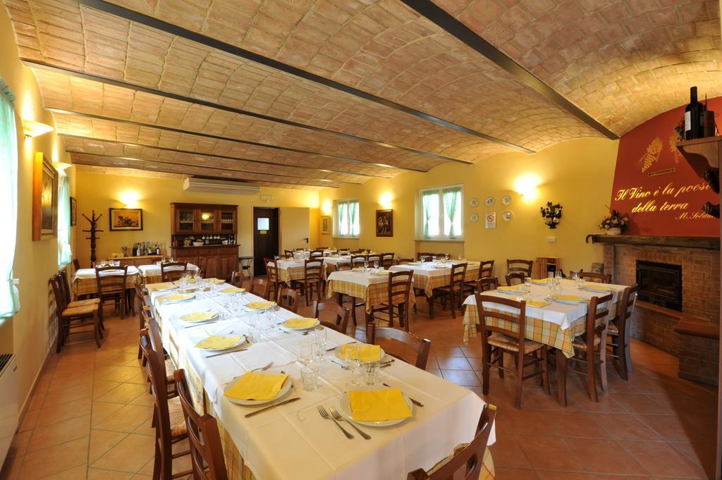 Agriturismo Cascina Varie Castagnito Bagian luar foto
